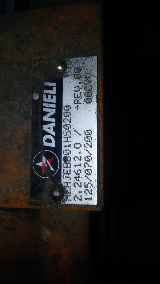 A0002796-连杆液压缸 (DANIELI) (轧材精整区尾部剪切机) 40x28x43.2 毫米缩略图